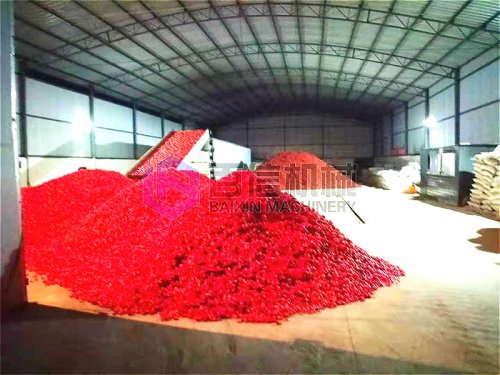 <b>全自動家用辣椒烘干機多少錢一臺？</b>